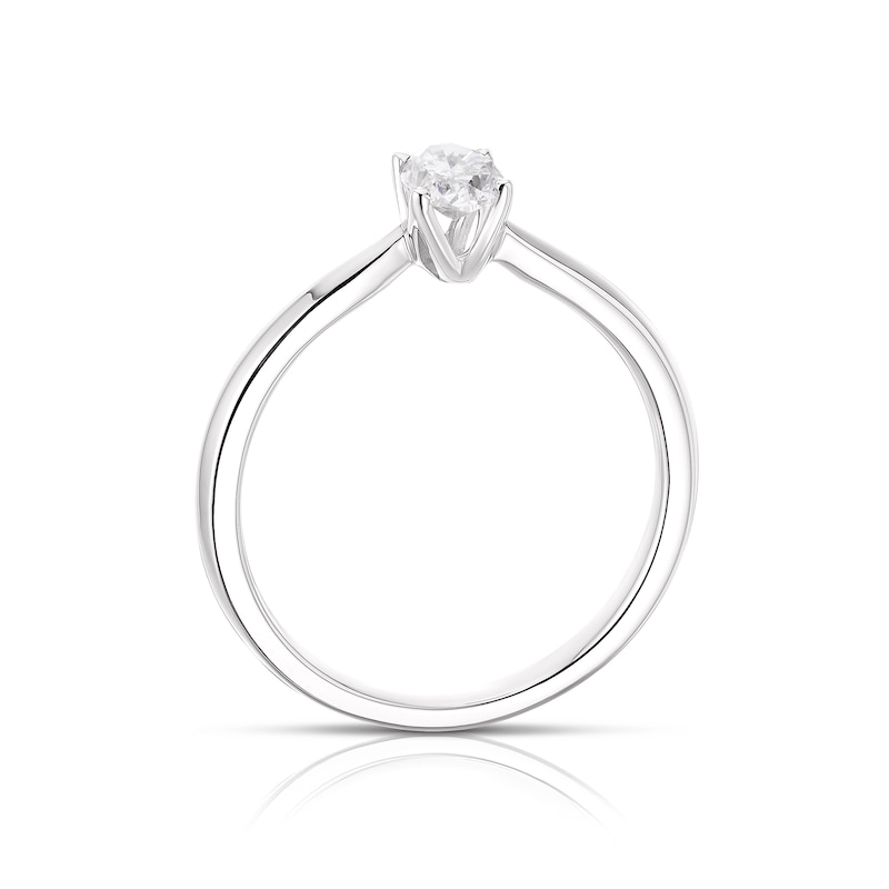 18ct White Gold 0.40ct Oval Cut Solitaire Ring