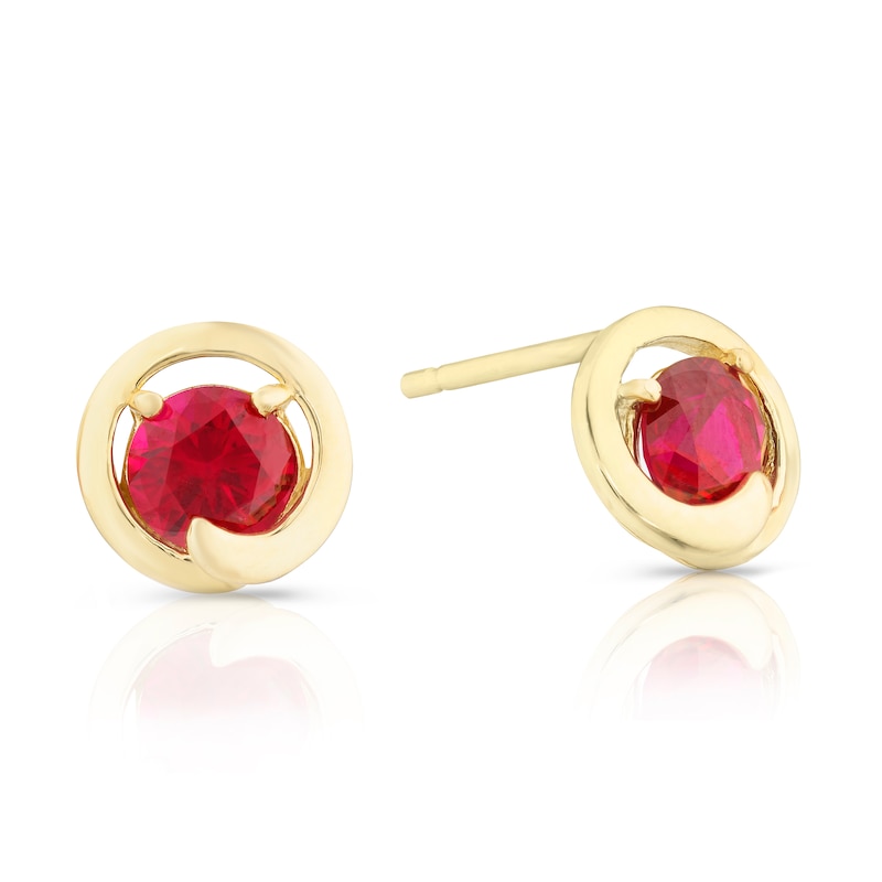 9ct Yellow Gold Red Cubic Zirconia Round Stud Earrings
