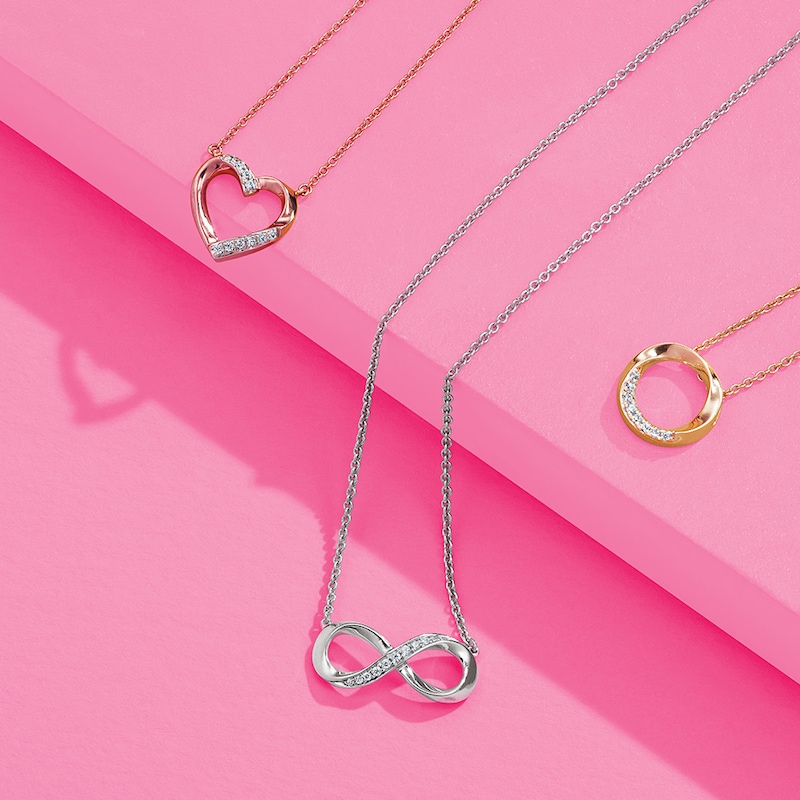 Main Image 3 of 9ct Yellow Gold Circle Diamond Pendant