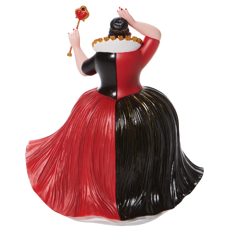 Disney Showcase Queen Of Hearts Couture De Force Figurine