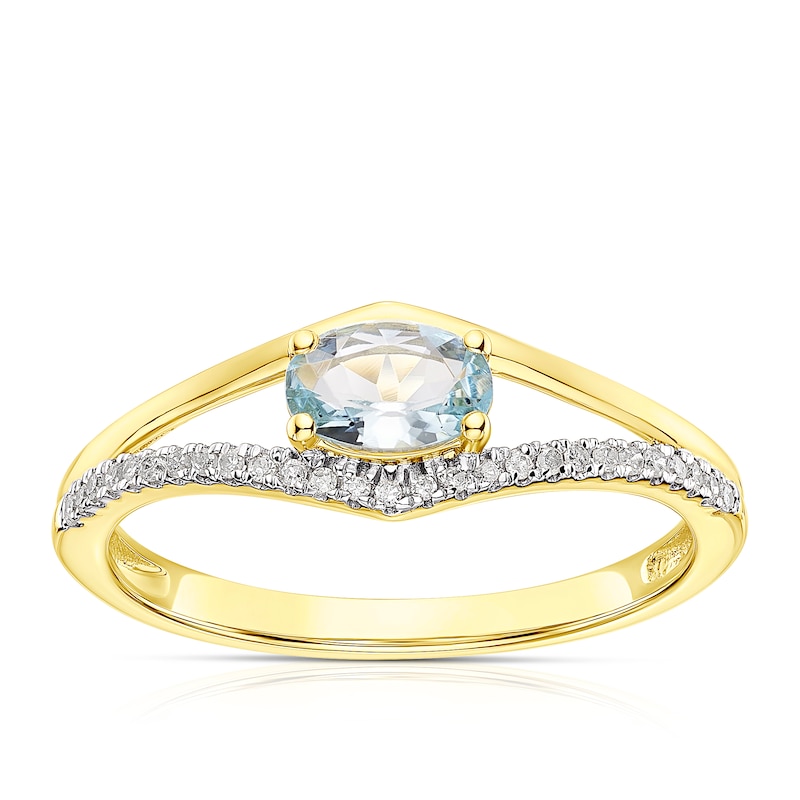 9ct Yellow Gold Aquamarine and Diamond Ring