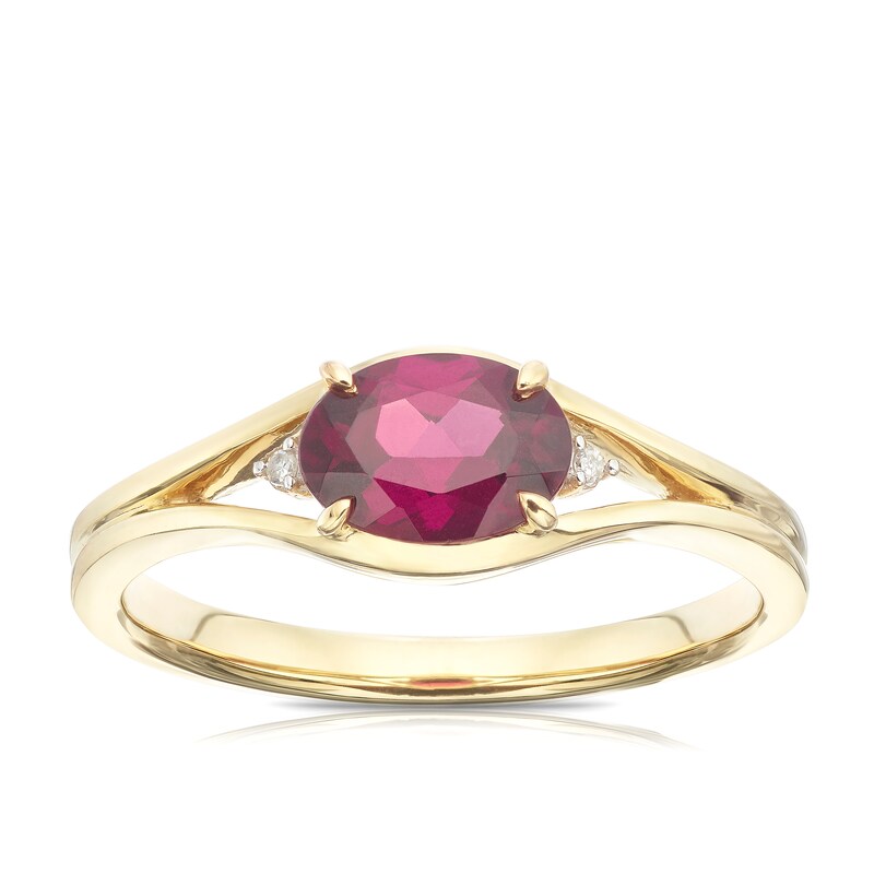 Main Image 1 of 9ct Yellow Gold Garnet & Diamond Ring
