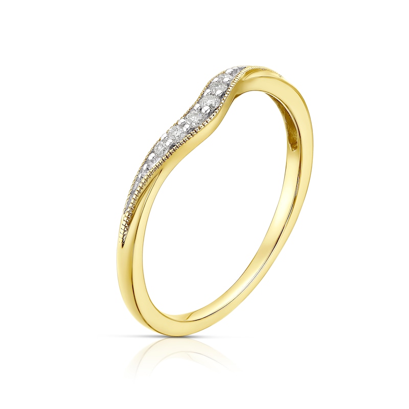 9ct Yellow Gold Diamond Shaped Band