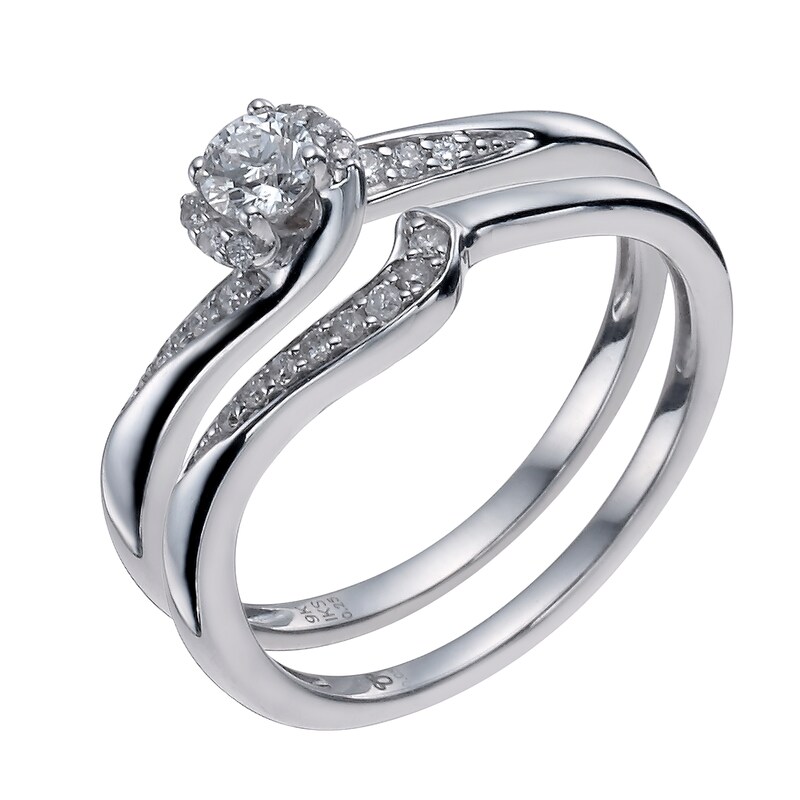 9ct White Gold Diamond Shaped Band