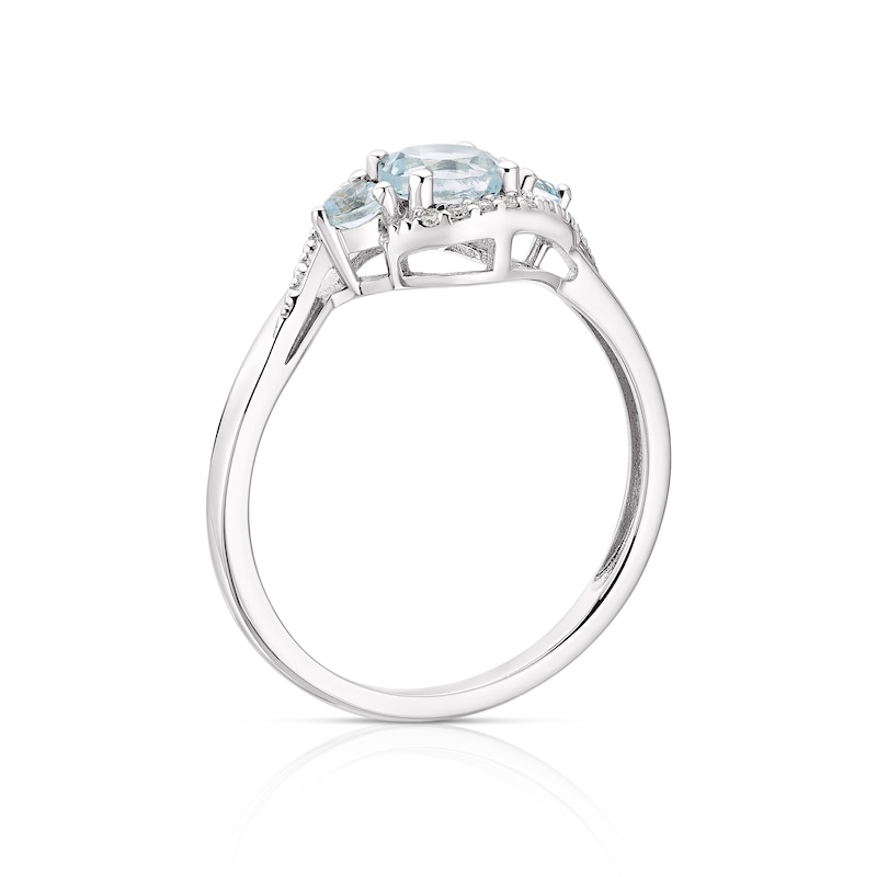 9ct White Gold Aquamarine & Diamond Ring